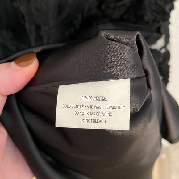 Selfie Leslie DORI FLORAL EMBELLISHED MIDI DRESS BLACK Angel Biba Medium Wedding - Picture 12 of 13